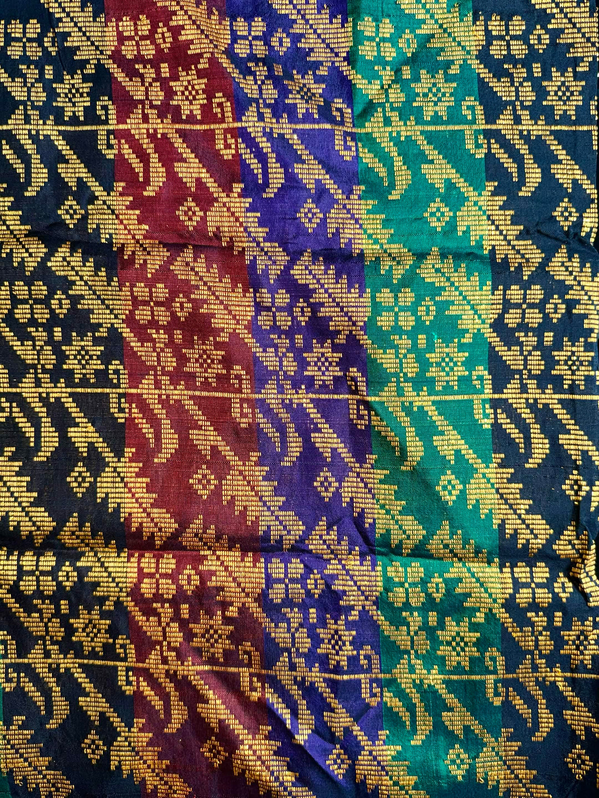 Collector Rayon Silk Maguindanaon Inaul Weaves