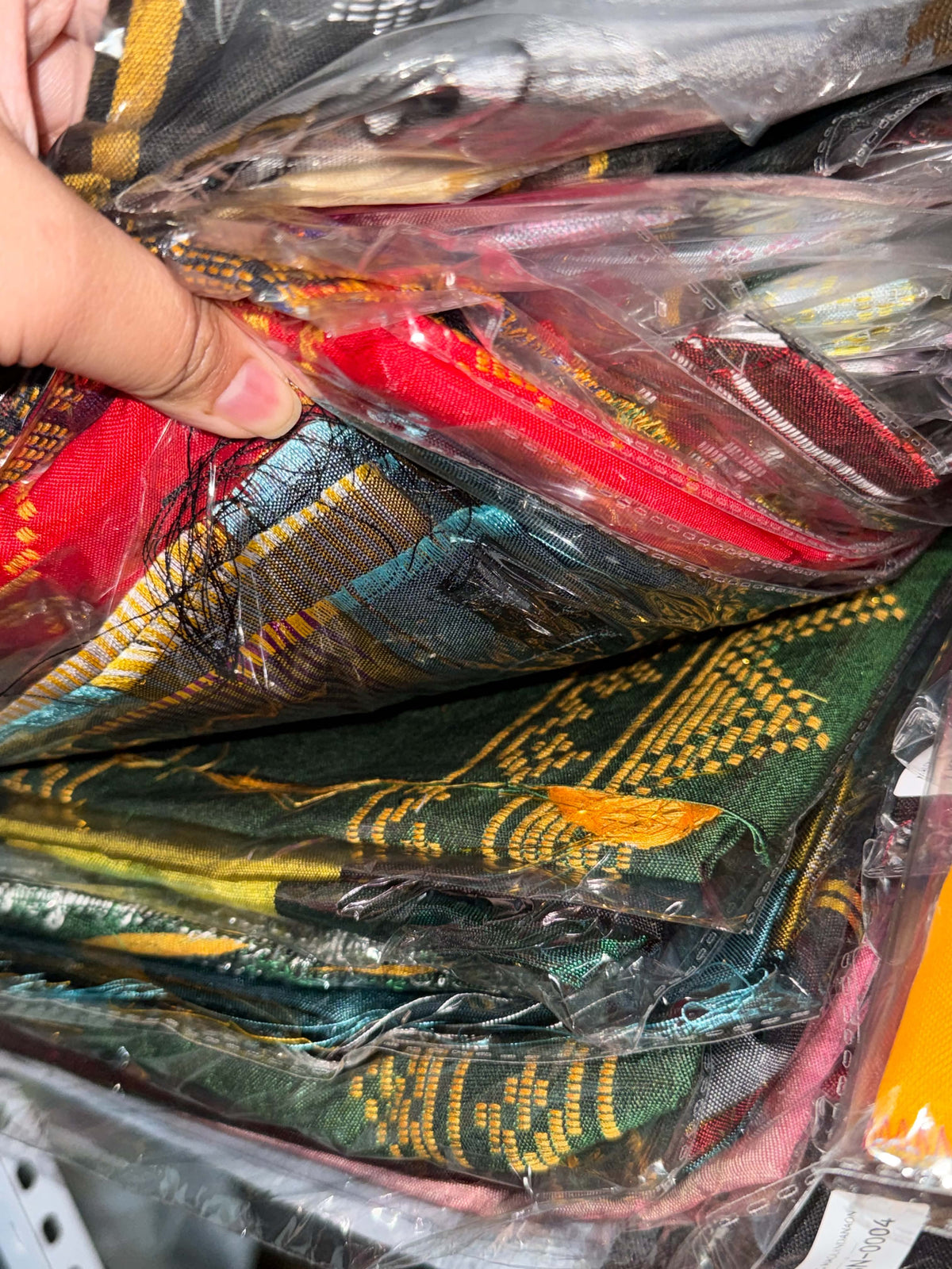Inaul Retaso – Premium Handwoven Maguindanaon Fabric Cuts for Designers & Creators